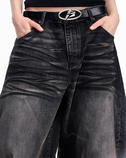Washed Curved Jeans-BLACK