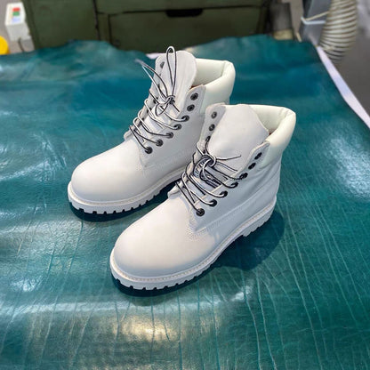 Crimson Worker - White