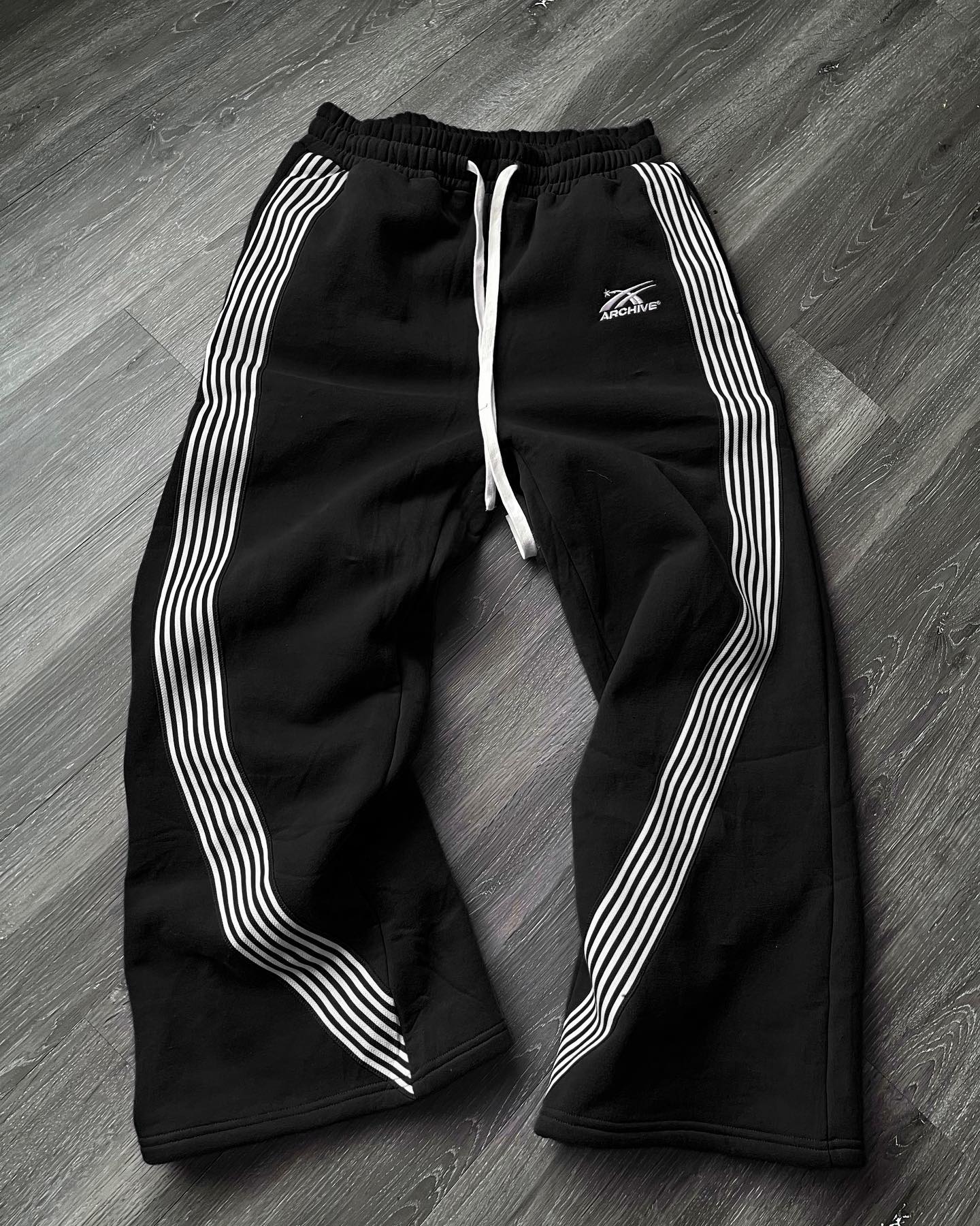 WIDELEG SWEATPANTS BLACK