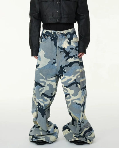 BAGGY CAMO DENIM