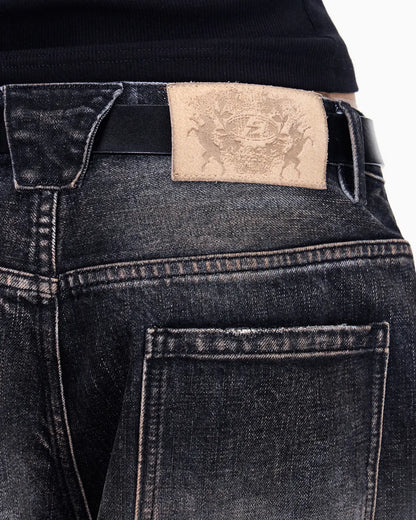 Washed Curved Jeans-BLACK