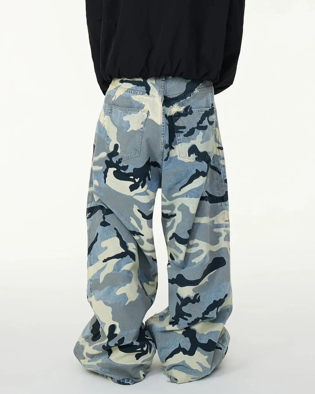 BAGGY CAMO DENIM