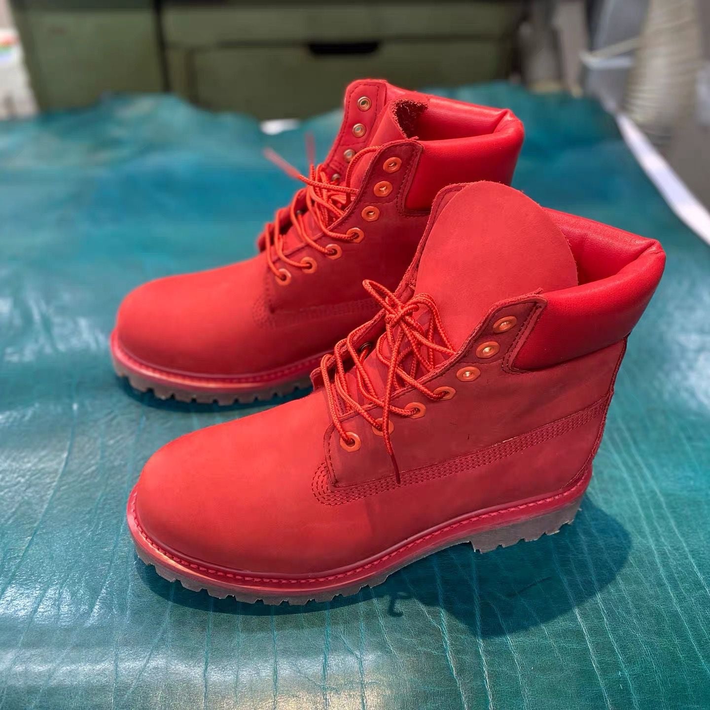 Crimson Worker - Red