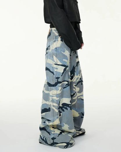 BAGGY CAMO DENIM